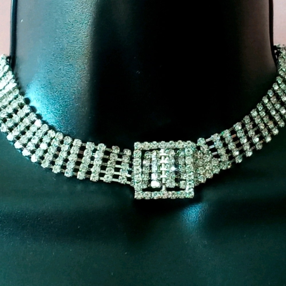 Rhinestone buckle necklace/bracelet